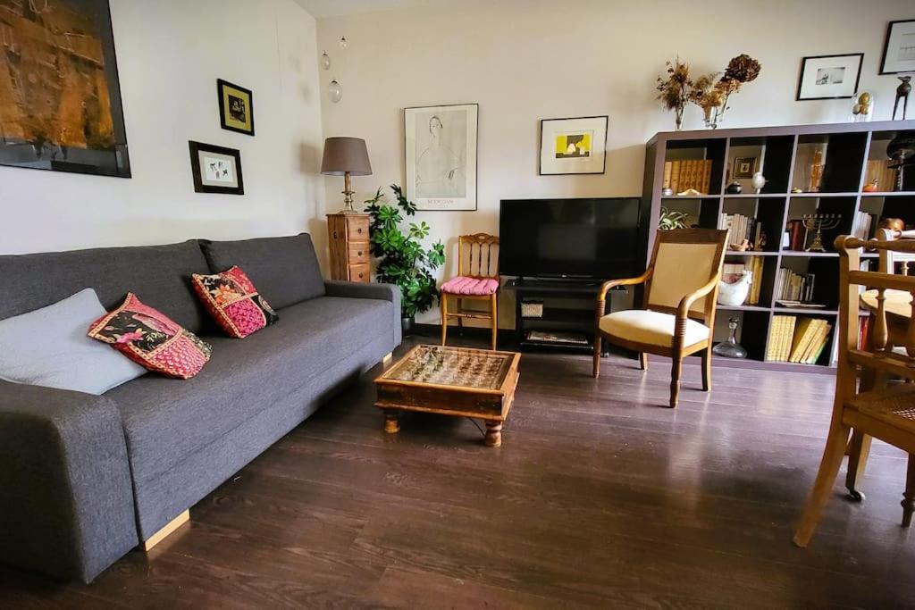 Appartement Des Beaux-Arts เบอซองซง ภายนอก รูปภาพ